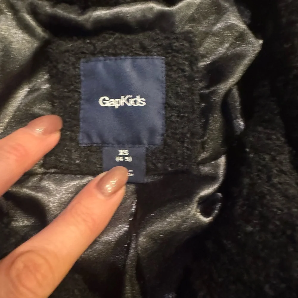 GAP chic black